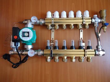 Коллектор на 6 выходов + смесительный узел для теплого пола