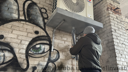 Монтаж кондиционера в Книжном магазине