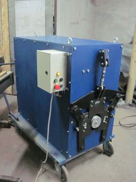 Автоматический универсальный станок для изготовления гофроколена