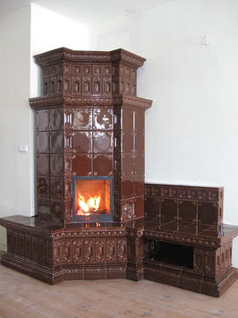 Камін кахельний