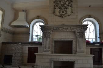 Каминный комплекс с декором интерьера &mdash; Тихолиз Д.П.