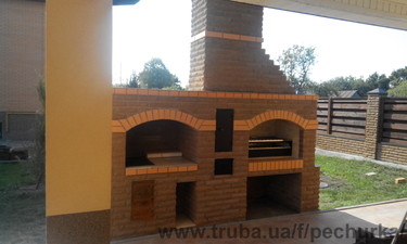 Барбекю с плитой и каптильным шкафом &mdash; Добреля