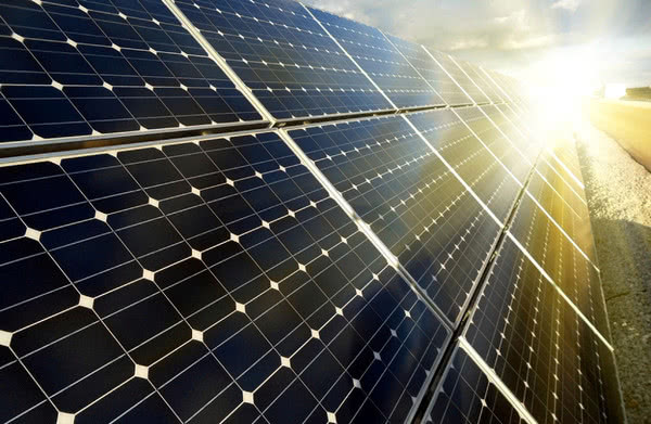 На Львівщині запустили найбільш потужну в Україні дахову сонячну електростанцію