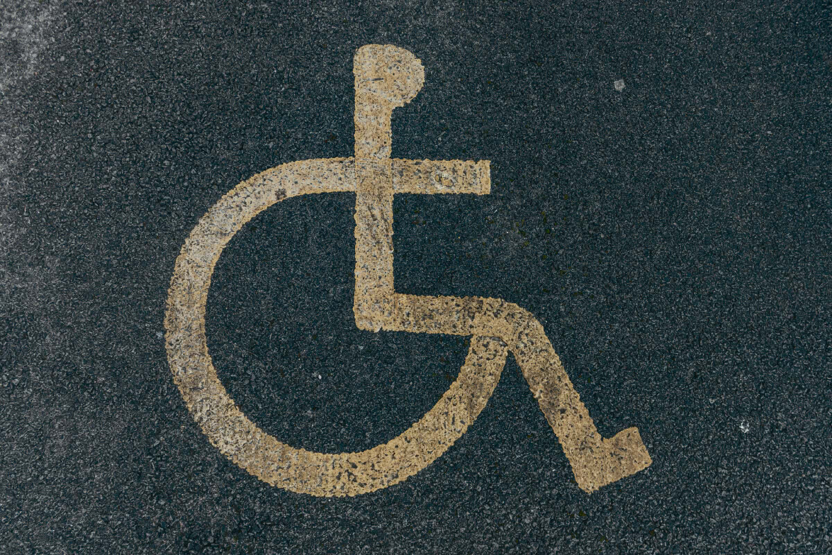 Сприяння інклюзії: держава компенсує витрати на облаштування робочих місць для людей з інвалідністю