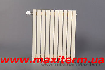 Высокий стальной дизайн-радиатор отопления MaxiTerm