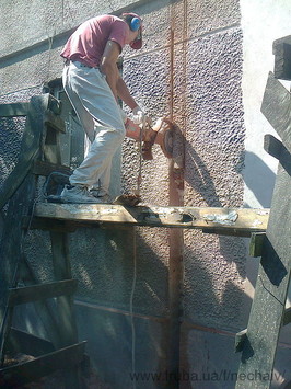 Штробування та алмазна різка в бетоні