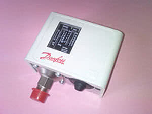 Реле давления — Прессостаты Danfoss для воздуха, масла, пресной воды типа КРІ (IP55)
