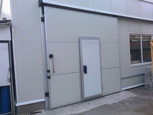 Двери откатные с колиткой &mdash; Гратас