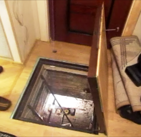 Напольный люк под ламинат