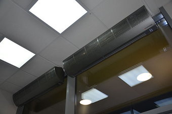 Разделение воздушных масс различной температуры с помощью воздушных завес SONNIGER GUARD — Соннигер-Украина Разделение воздушных масс различной температуры с помощью воздушных завес SONNIGER GUARD — Соннигер-Украина