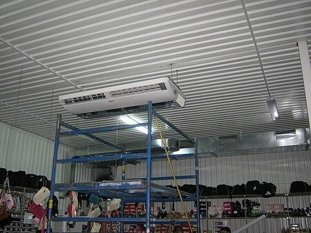 Монтаж напольно-потолочного кондиционера