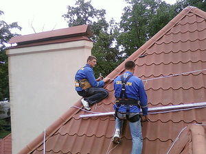 Монтаж солнечного коллектора на наклонную крышу &mdash; СИТИ-ТЕРМ