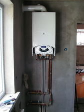 Ariston - пример монтажа настенного котла &mdash; Теплодар