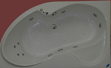 Гидромассажные акриловые ванны