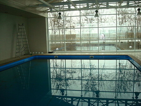 Осушитель воздуха бассена