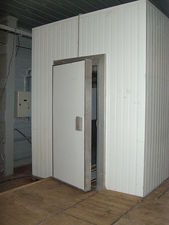 Холодильная дверь &mdash; ЛугПромХолод