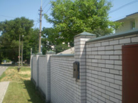 КОЛПАКИ И ПАРАПЕТЫ