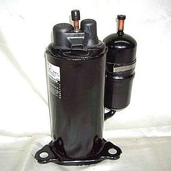 Компрессор ротационный QXR-16E (9000 Btu, 220 V) Компрессор ротационный QXR-16E (9000 Btu, 220 V)